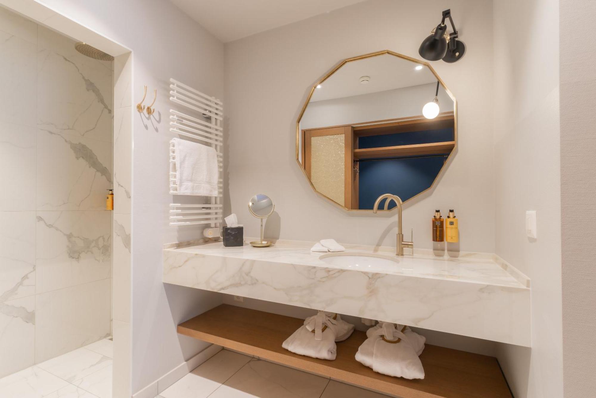 Boutique Glacier Hotel 4*
